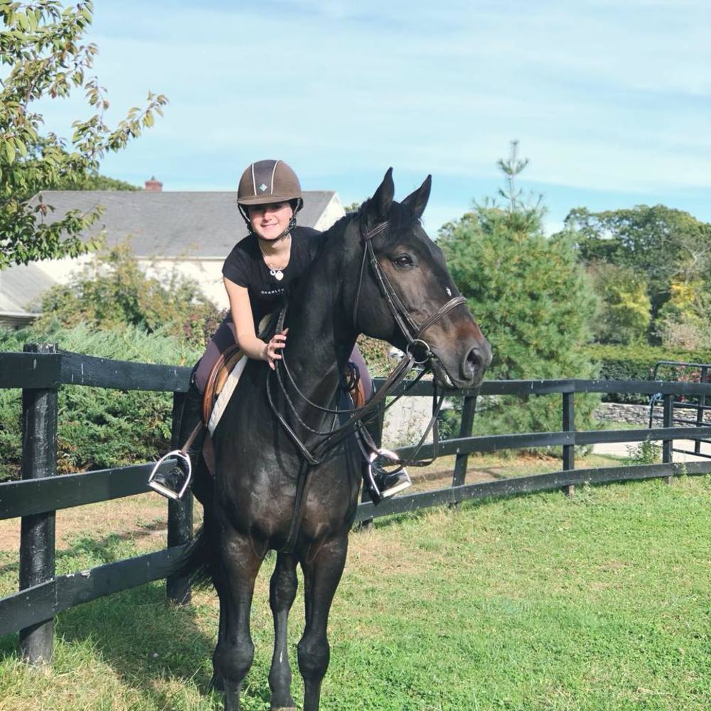 Meet your Posher, Savannah